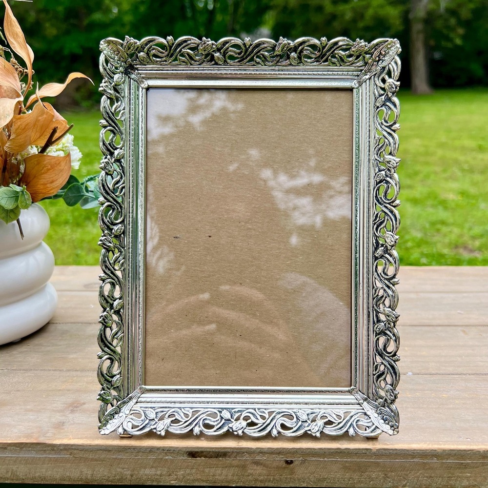 Vintage Silver Metal Floral Ornate Frame | 5x7